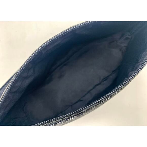 GUCCI GG Canvas Accessory Pouch Black - Picture 3 of 3